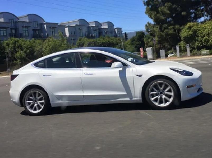 Test Tesla Model 3