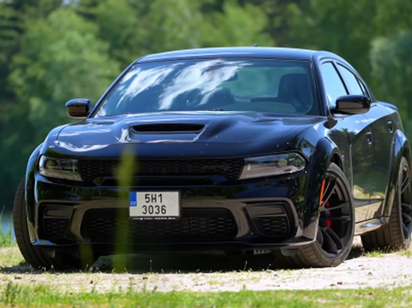 Video test Dodge Charger HellCat SRT Wide Body