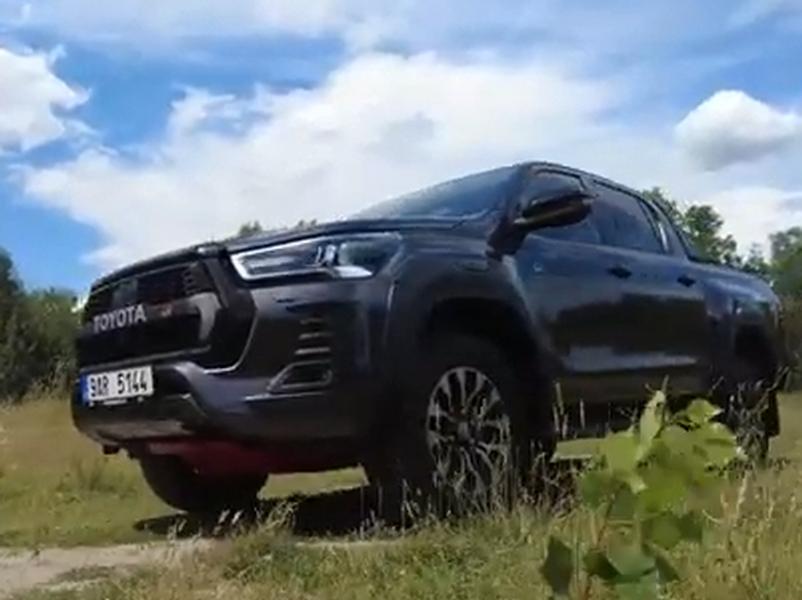 Video test Toyota Hilux GR Sport