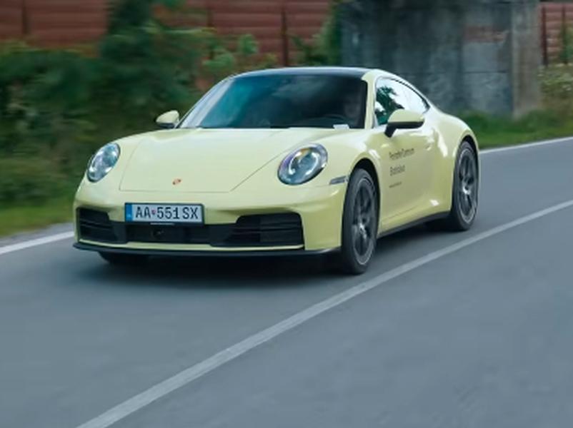 Video test PORSCHE 911 992.2 Carrera 2