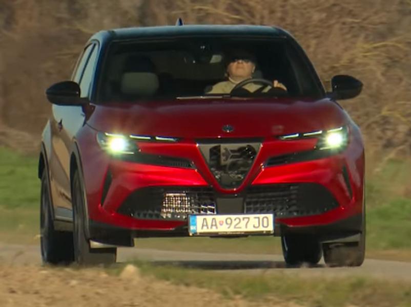 Video test ALFA ROMEO JUNIOR 1.2 T HYBRID