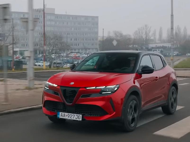 Video test ALFA ROMEO JUNIOR mHEV